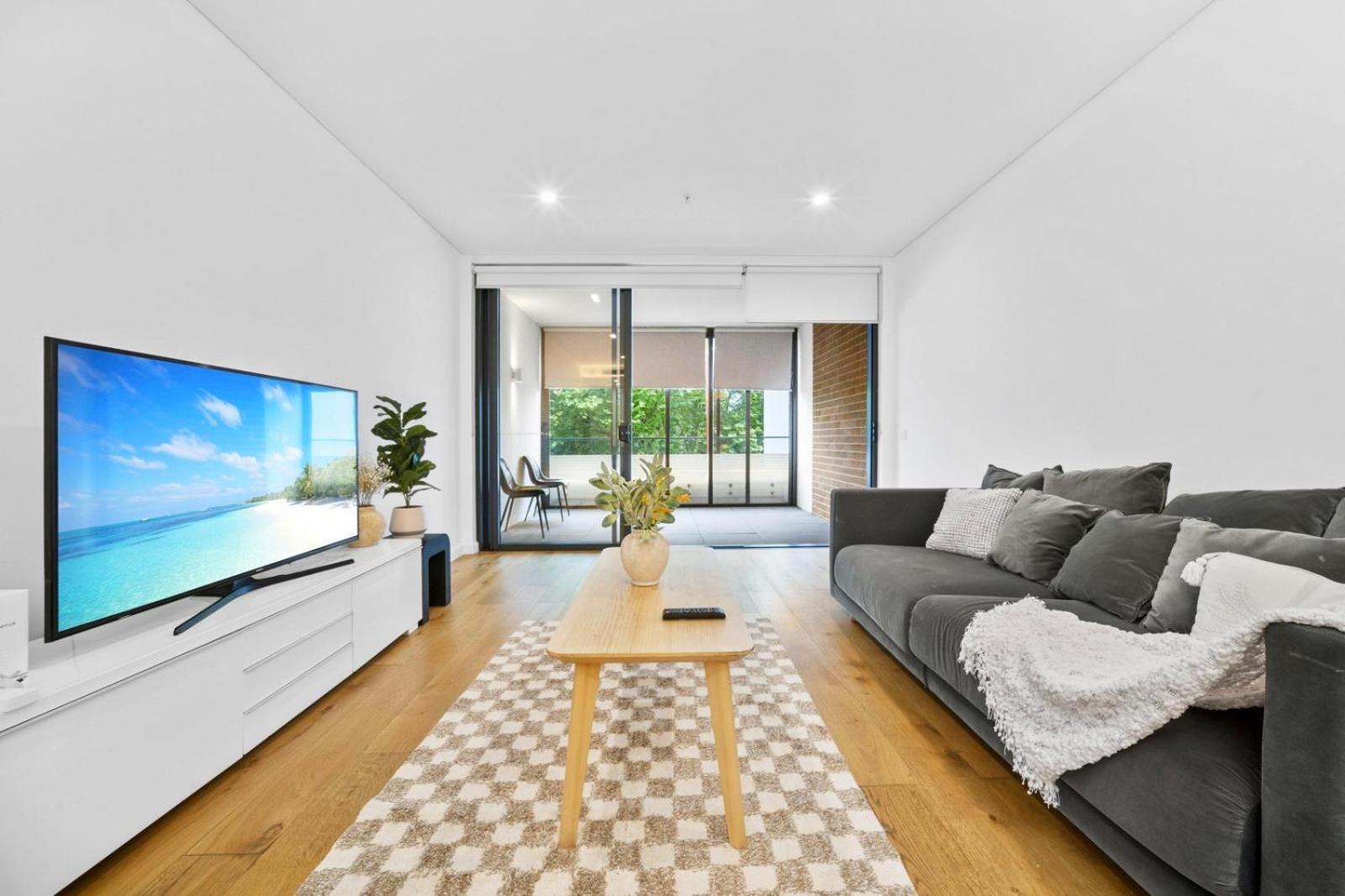 Tranquil 2bd, Pool, Gym & Unbeatable Location * Sydney